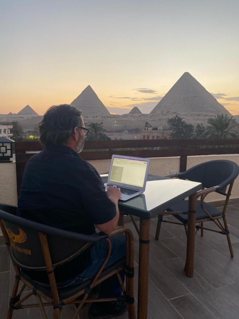 Pyramids Era View Hotel Kafret el-Gabal Buitenkant foto